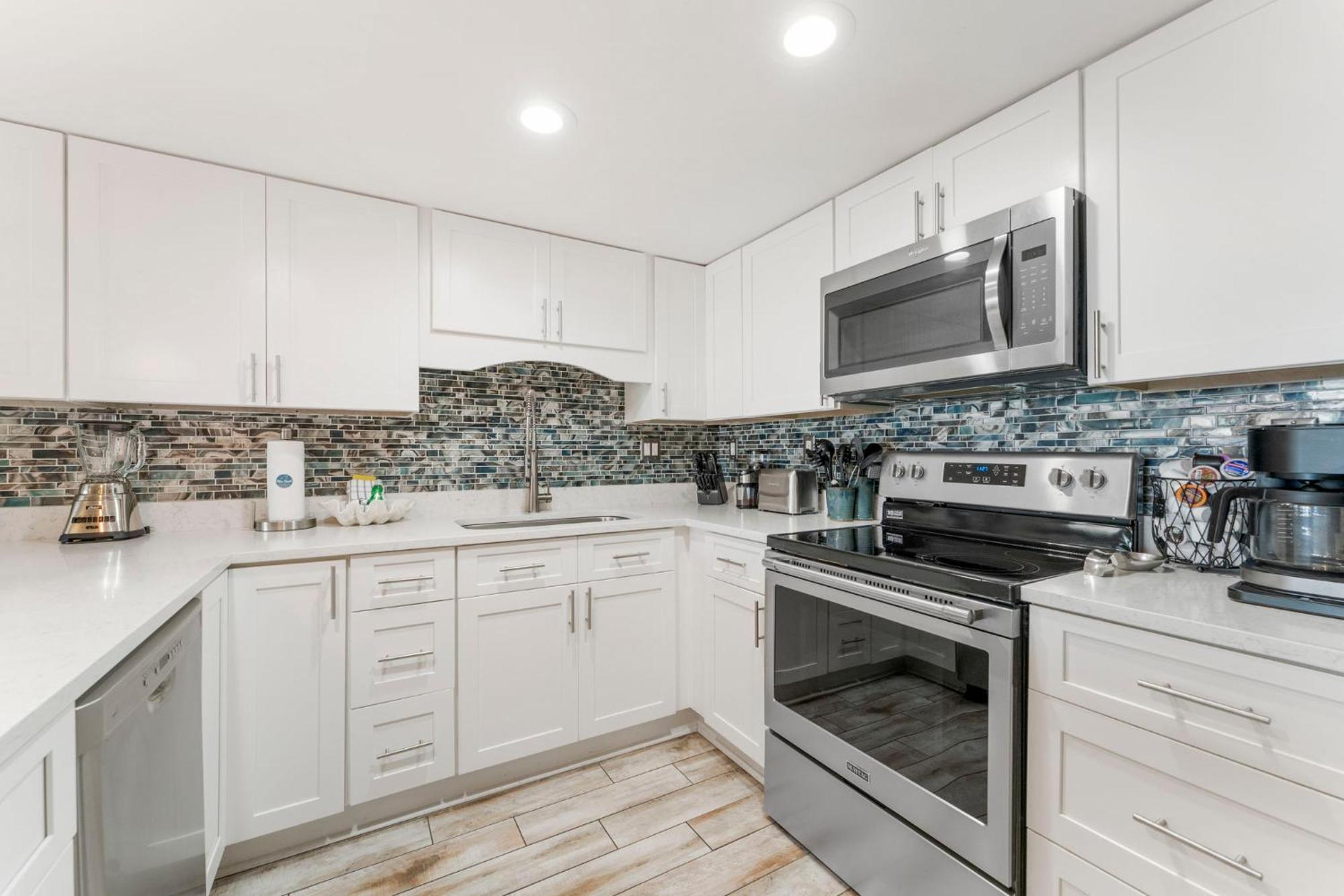 Stunning 2/2 Designer Condo W Coastal Appeal Right On The Gulf! Panama City Beach Exterior foto