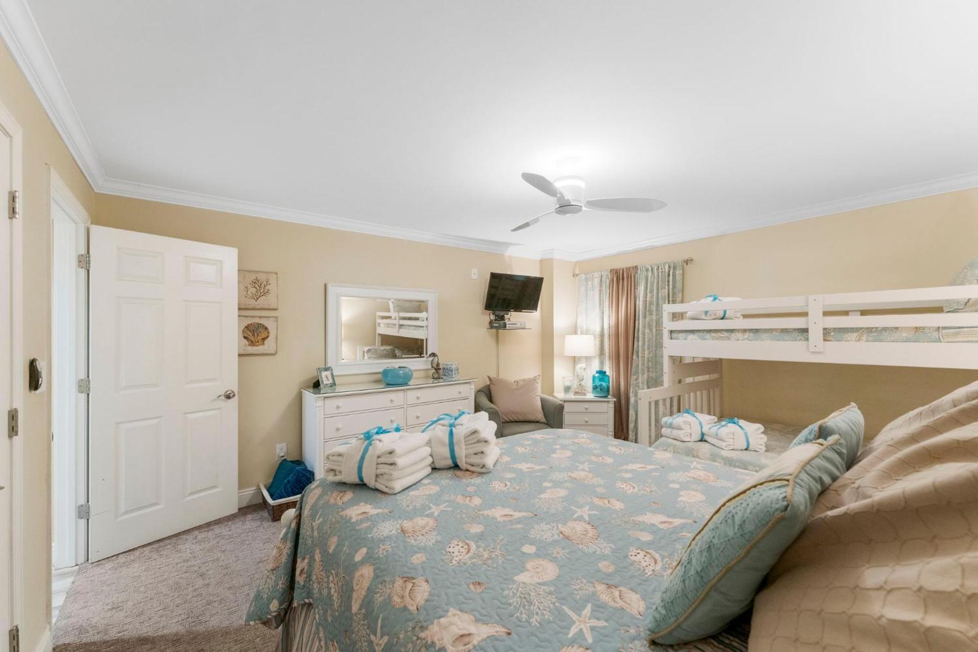 Stunning 2/2 Designer Condo W Coastal Appeal Right On The Gulf! Panama City Beach Exterior foto